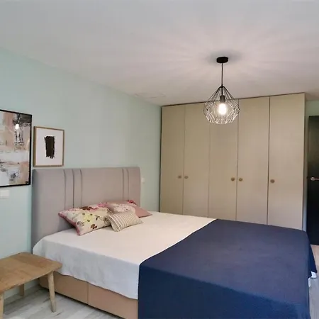 Mitri, Monte Laguna-cleverdetails, 5 Bedroom Villa, Sleeps 8 Adults 2 Children *