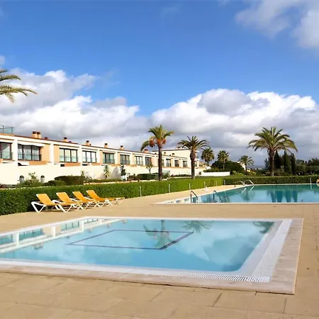 Mitri, Monte Laguna-cleverdetails, 5 Bedroom Villa, Sleeps 8 Adults 2 Children *