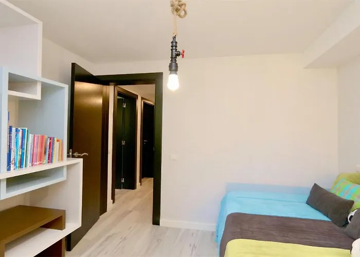 Mitri, Monte Laguna-cleverdetails, 5 Bedroom Villa, Sleeps 8 Adults 2 Children