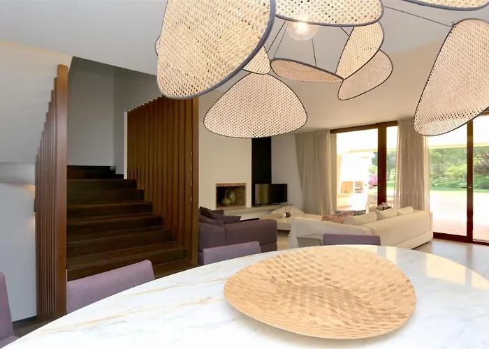 Mitri, Monte Laguna-cleverdetails, 5 Bedroom Villa, Sleeps 8 Adults 2 Children