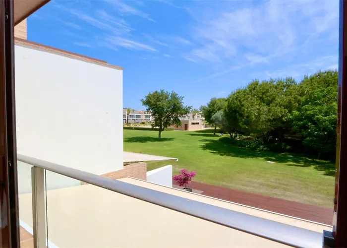 펜션 Mitri, Monte Laguna-cleverdetails, 5 Bedroom Villa, Sleeps 8 Adults 2 Children