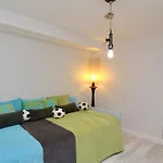 Mitri, Monte Laguna-cleverdetails, 5 Bedroom Villa, Sleeps 8 Adults 2 Children * Vilamoura