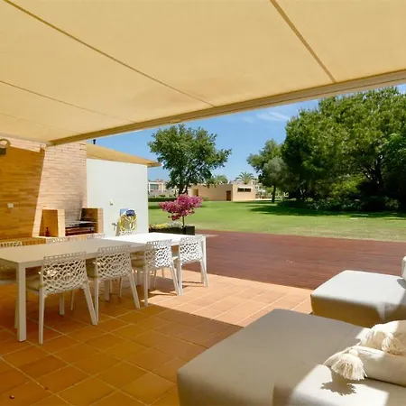 Ferienhaus Mitri, Monte Laguna-cleverdetails, 5 Bedroom Villa, Sleeps 8 Adults 2 Children *