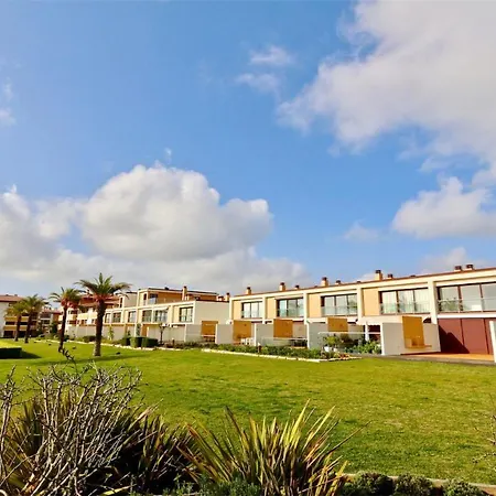Mitri, Monte Laguna-cleverdetails, 5 Bedroom Villa, Sleeps 8 Adults 2 Children *